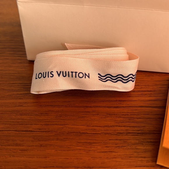 Louis Vuitton packaging - Picture 3 of 4